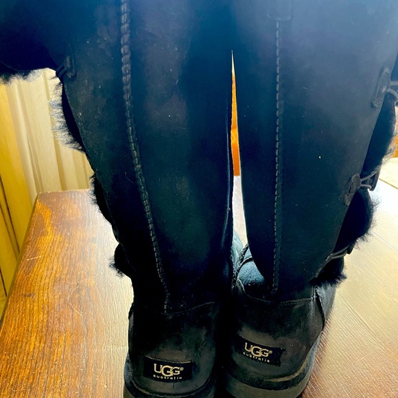 Ugg black suede boots, tall - Picture 6 of 6